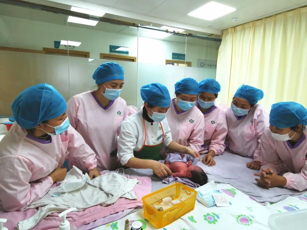 墨竹工卡县妇婴监护型护送